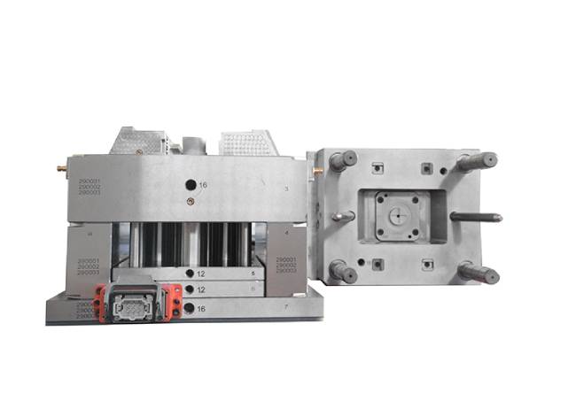 铭洋宇通塑胶注塑模具定制加工厂